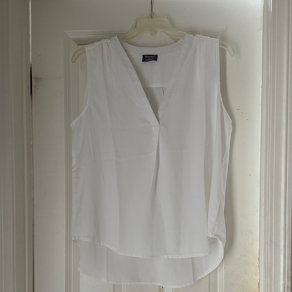 Talbots Ivory Sleeveless V-Neck Blouse